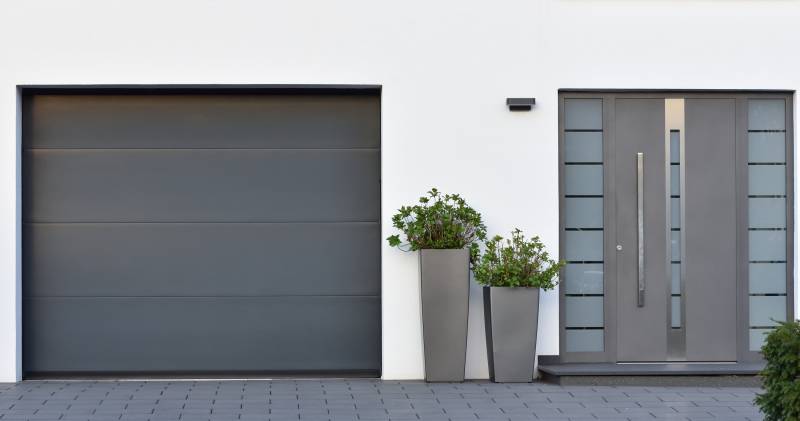 Portes de garage basculantes à Montalieu-Vercieu : confort et design