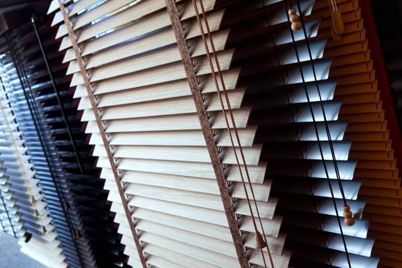 vente persienne et Brise-soleil orientables (BSO) à Chambéry